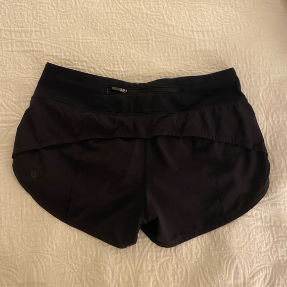 Speed up Lululemon Short - Picture 2 of 2